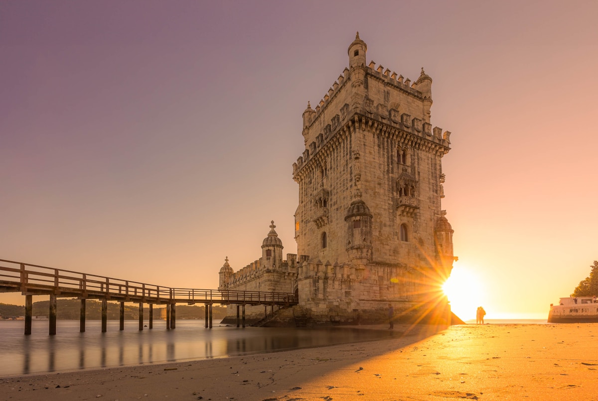 Kratom in Portugal – Rechtslage 2026 & Entkriminalisierung 2 Torre de Belem in Lissabon, Portugal